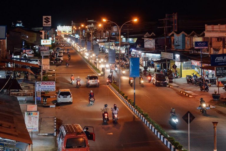 Kota Ketapang Kalimantan Barat saat malam bulan puasa 2017