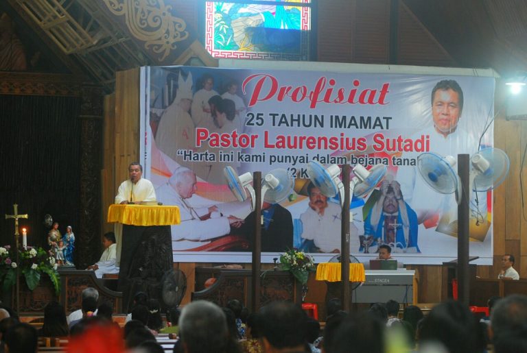 ​25 Tahun Laurensius Sutadi Berkarya Di Ladang Tuhan 