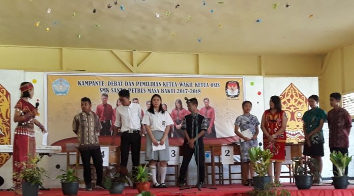 Debat calon Ketua & Wakil Ketua OSIS SMK SANTO PETRUS Ketapang (Foto : IST)