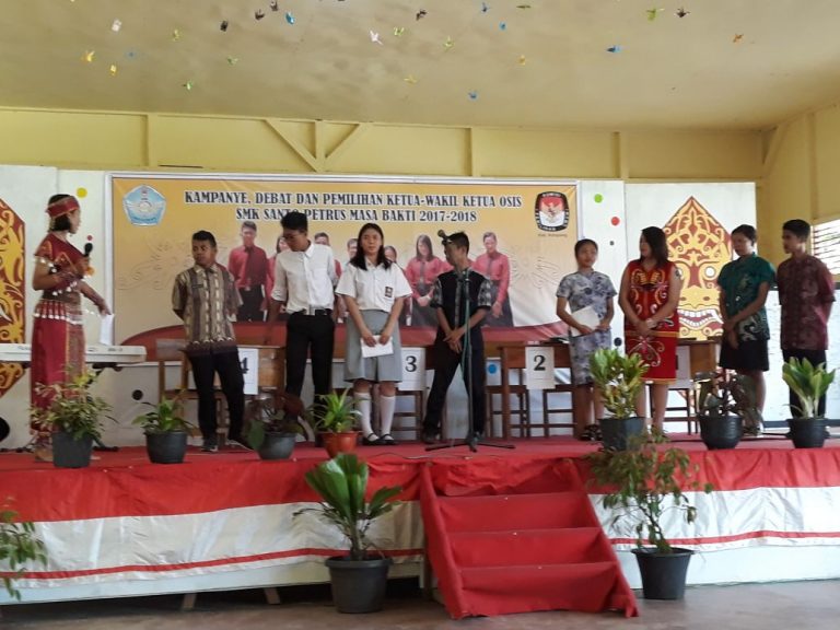 Debat calon Ketua & Wakil Ketua OSIS SMK SANTO PETRUS Ketapang (Foto : IST)