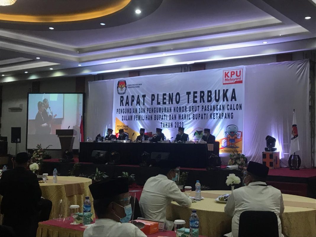 Rapat Pleno Terbuka Pengundian Dan Penetapan Nomor Urut Paslon Bupati ...