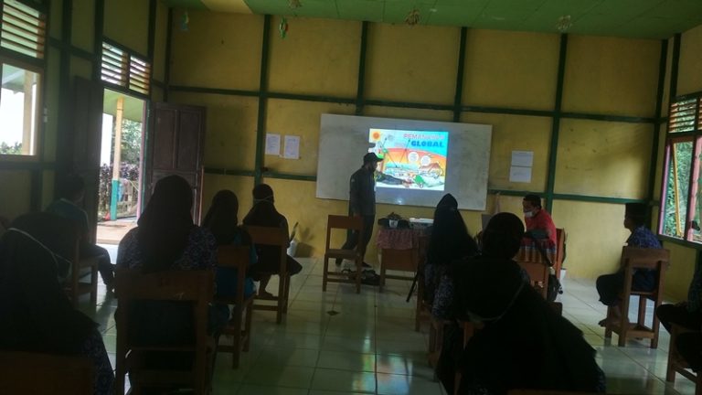 Ini Cerita Kami Ketika Sampaikan Kesling di Tengah Pandemi